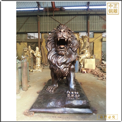 銅獅子小區(qū)門(mén)口擺件鑄造價(jià)格